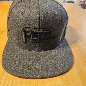 Petzl Hat Cap Snap Back Gray Wool Blend Felt Logo Mens One Size Outdoor